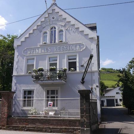 Altes Weingut Weinhaus Rebstock Apartment Winningen Ngoại thất bức ảnh