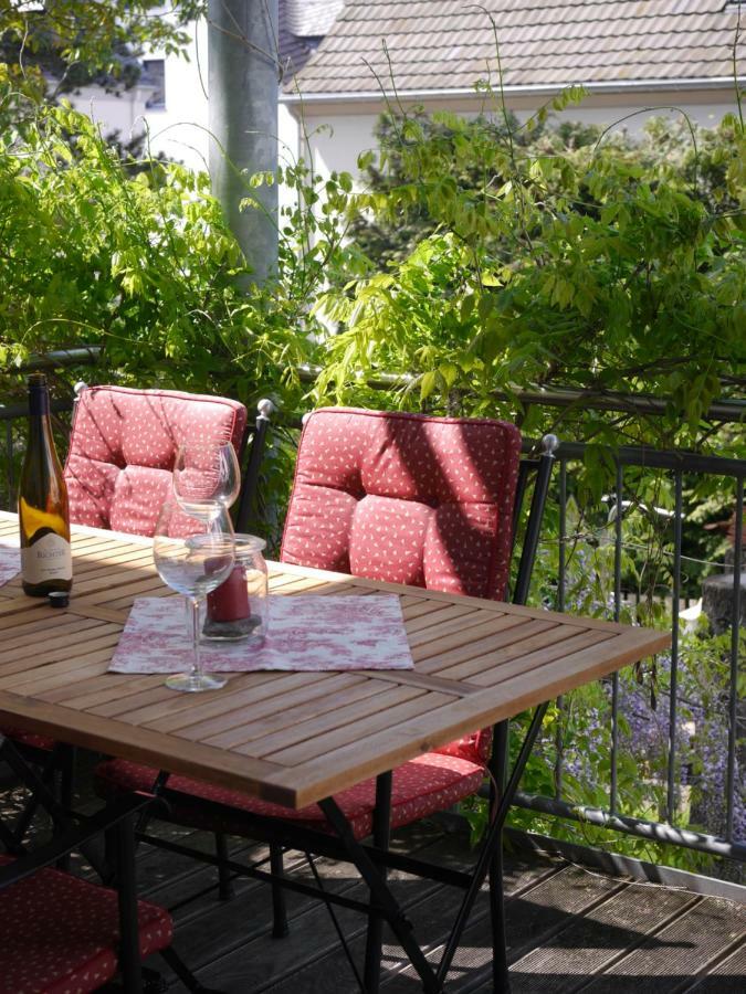 Altes Weingut Weinhaus Rebstock Apartment Winningen Ngoại thất bức ảnh
